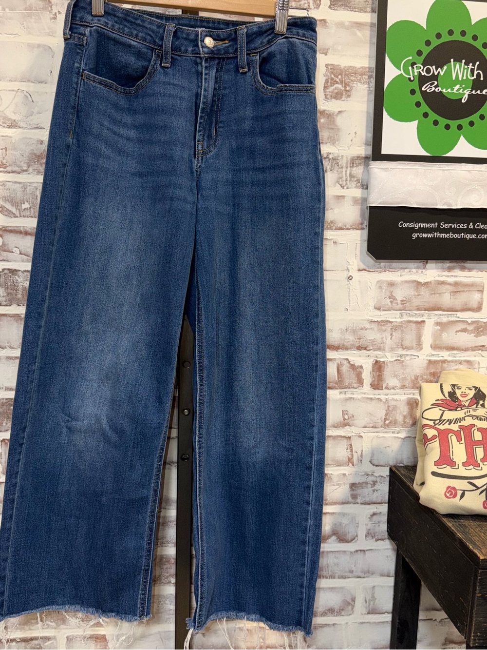 Old Navy Wide-Leg Crop Jeans in Dark Blue Wash